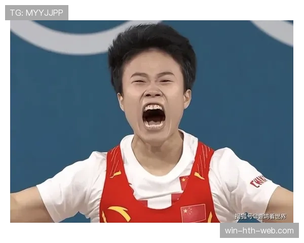 侯志慧赛场上像风，家里竟然这样慵懒，感觉隔着屏幕都睡着了